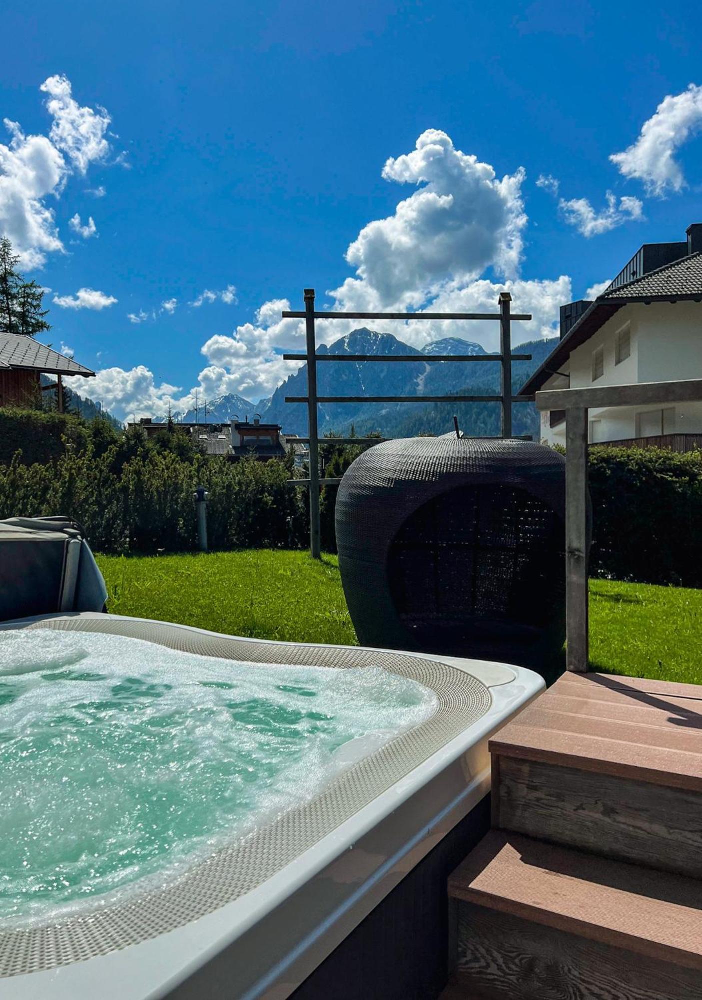 Liondes Chalets San Vigilio Di Marebbe Exteriér fotografie