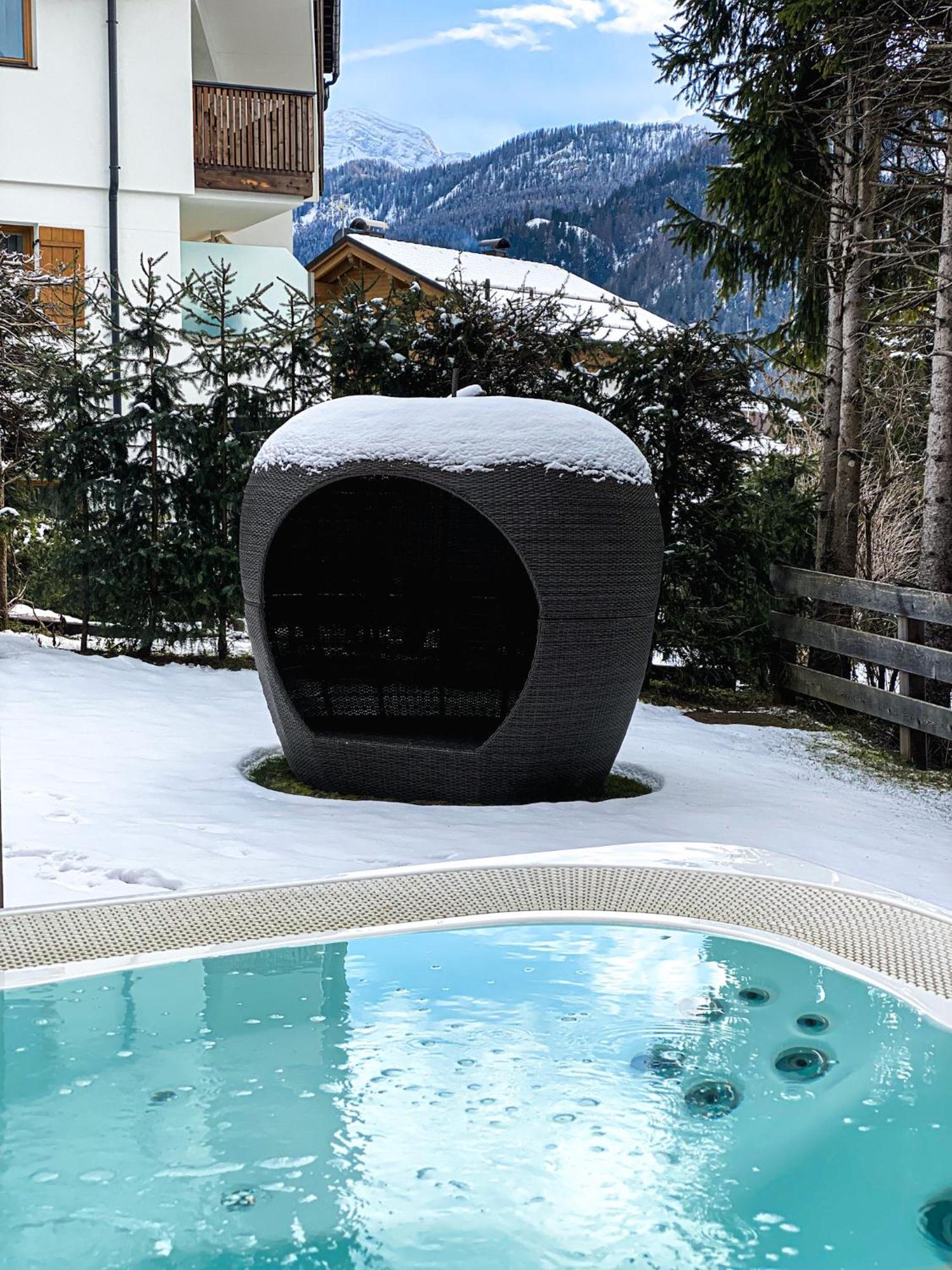 Liondes Chalets San Vigilio Di Marebbe Exteriér fotografie