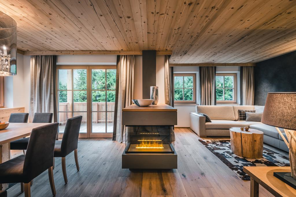 Liondes Chalets San Vigilio Di Marebbe Exteriér fotografie